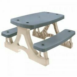 plastmasas-galds-ar-soliem-78x79x47cm-13011